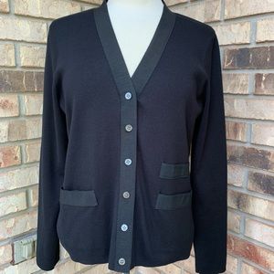 🔥 Black on black pocket cardigan